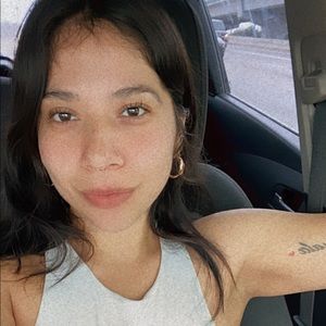 Meet your Posher, Abigail